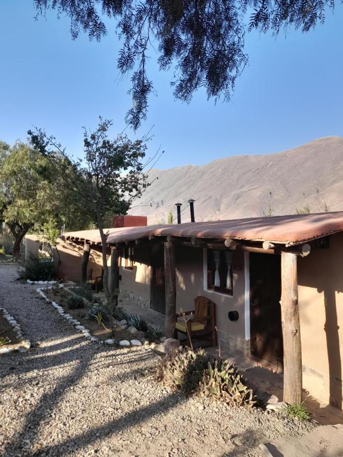 Hotel Alta Montana Cabanas Tilcara Exterior foto